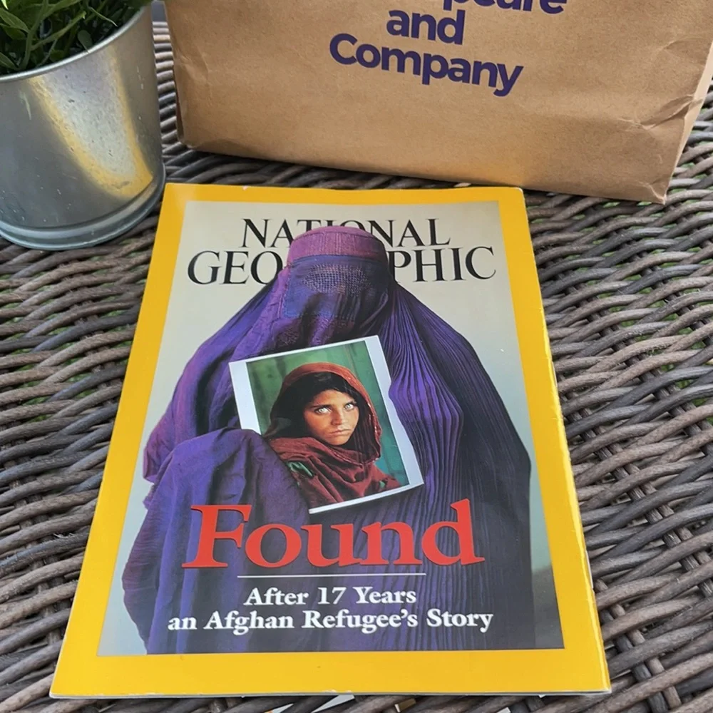 NATIONAL GEOGRAPHIC Magazine ~ Death On The Nile